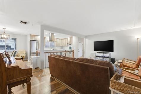 7253 W 69th Avenue Arvada CO 80003