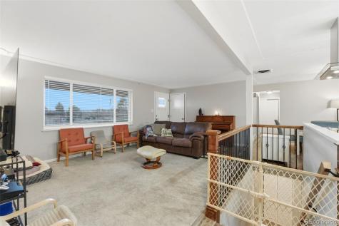7253 W 69th Avenue Arvada CO 80003
