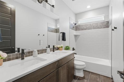 21412 E 61st Drive Aurora CO 80019