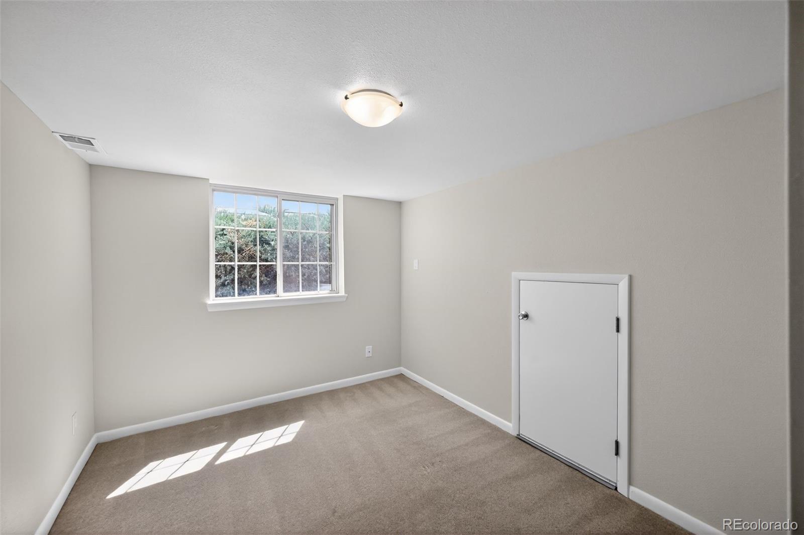 2201 Oakland Street Aurora CO 80010