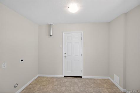 2201 Oakland Street Aurora CO 80010