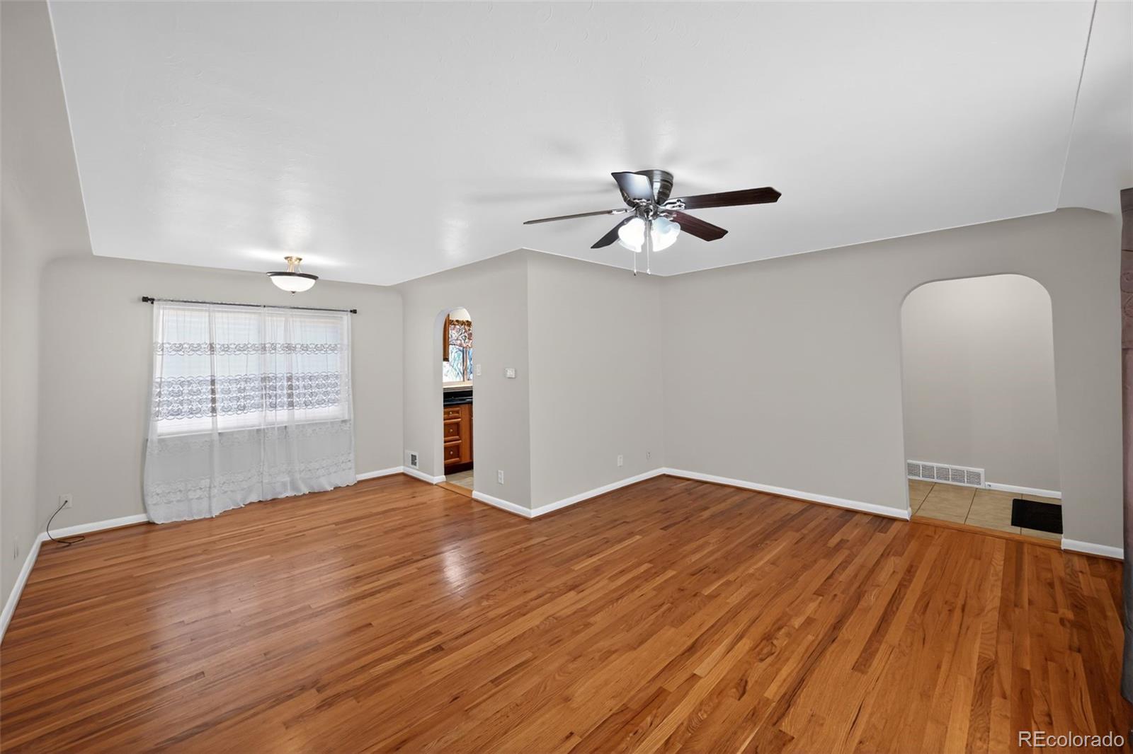 2201 Oakland Street Aurora CO 80010