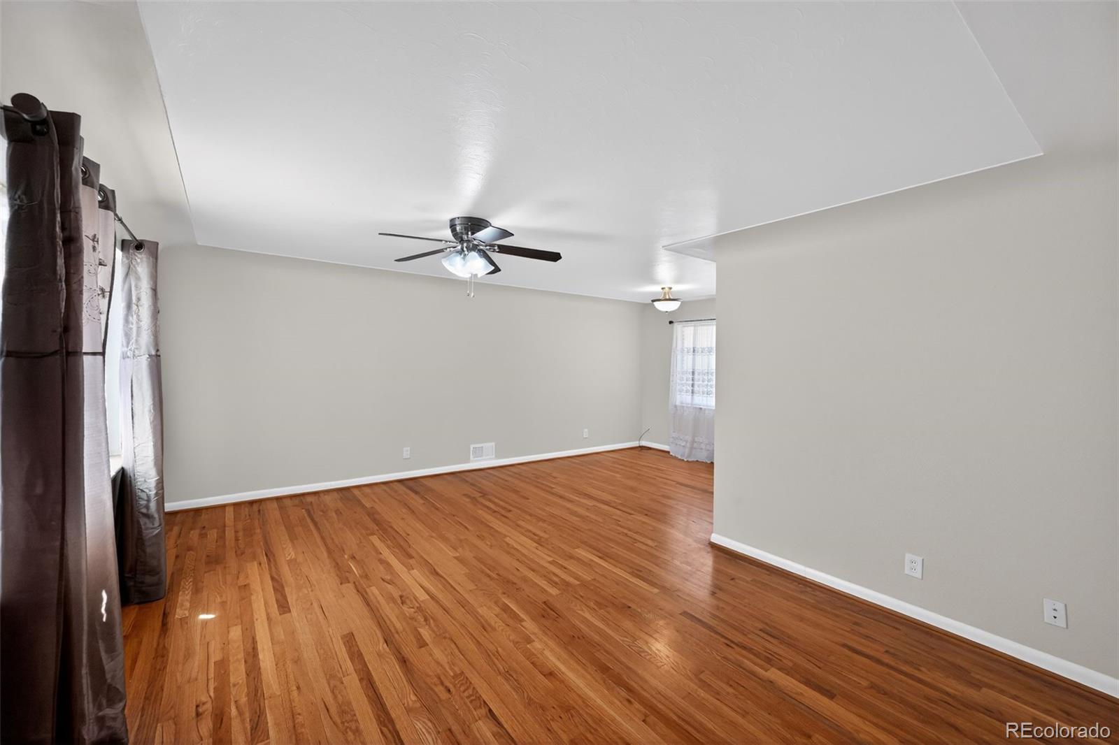 2201 Oakland Street Aurora CO 80010