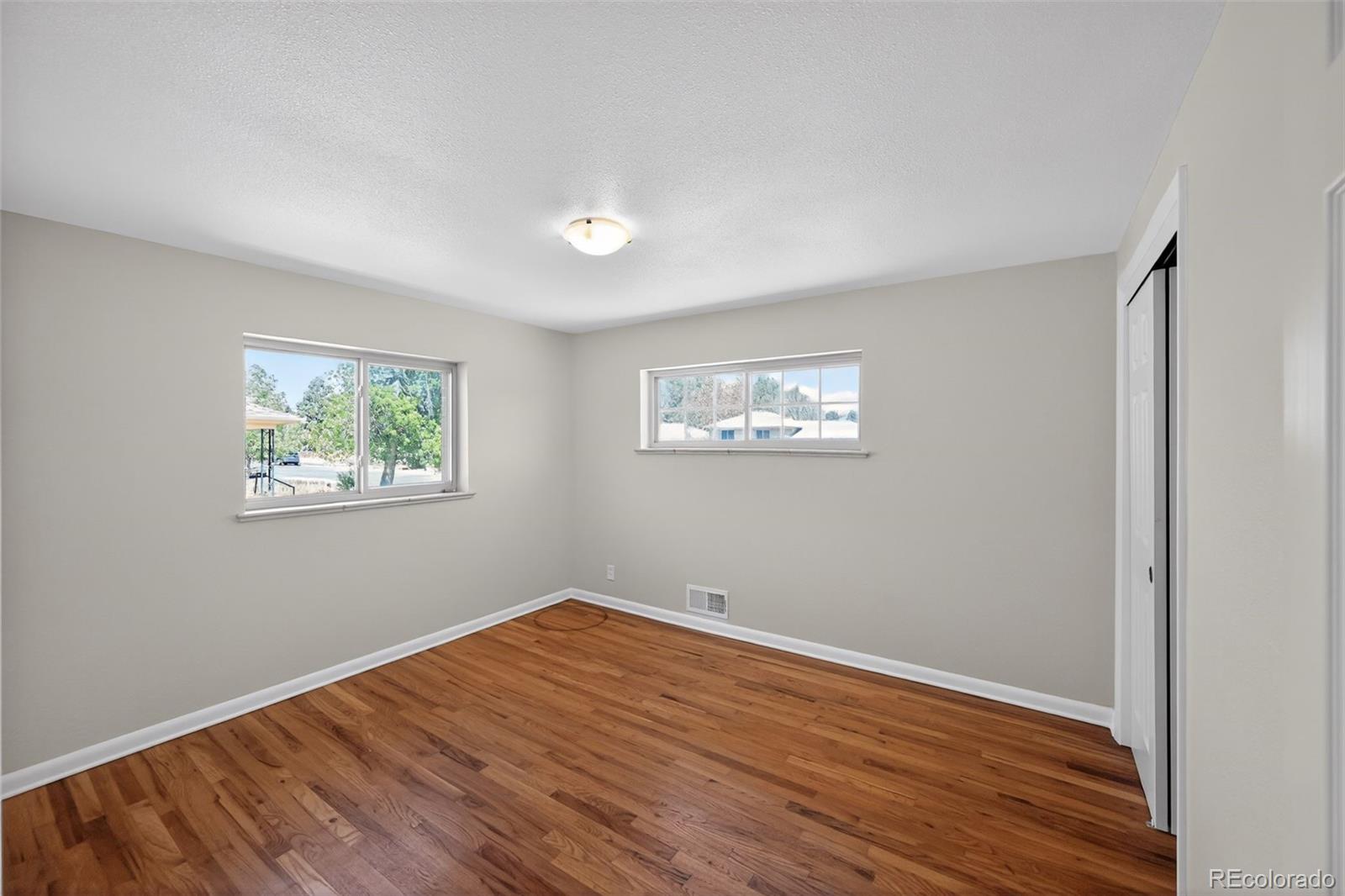 2201 Oakland Street Aurora CO 80010