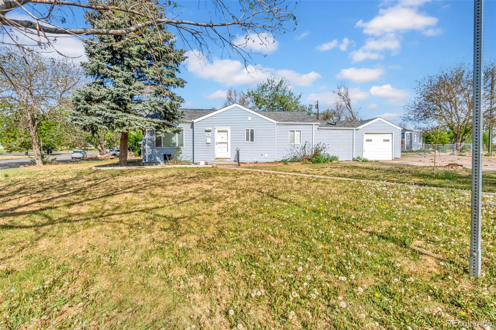 1201 Hanover Street Aurora CO 80010