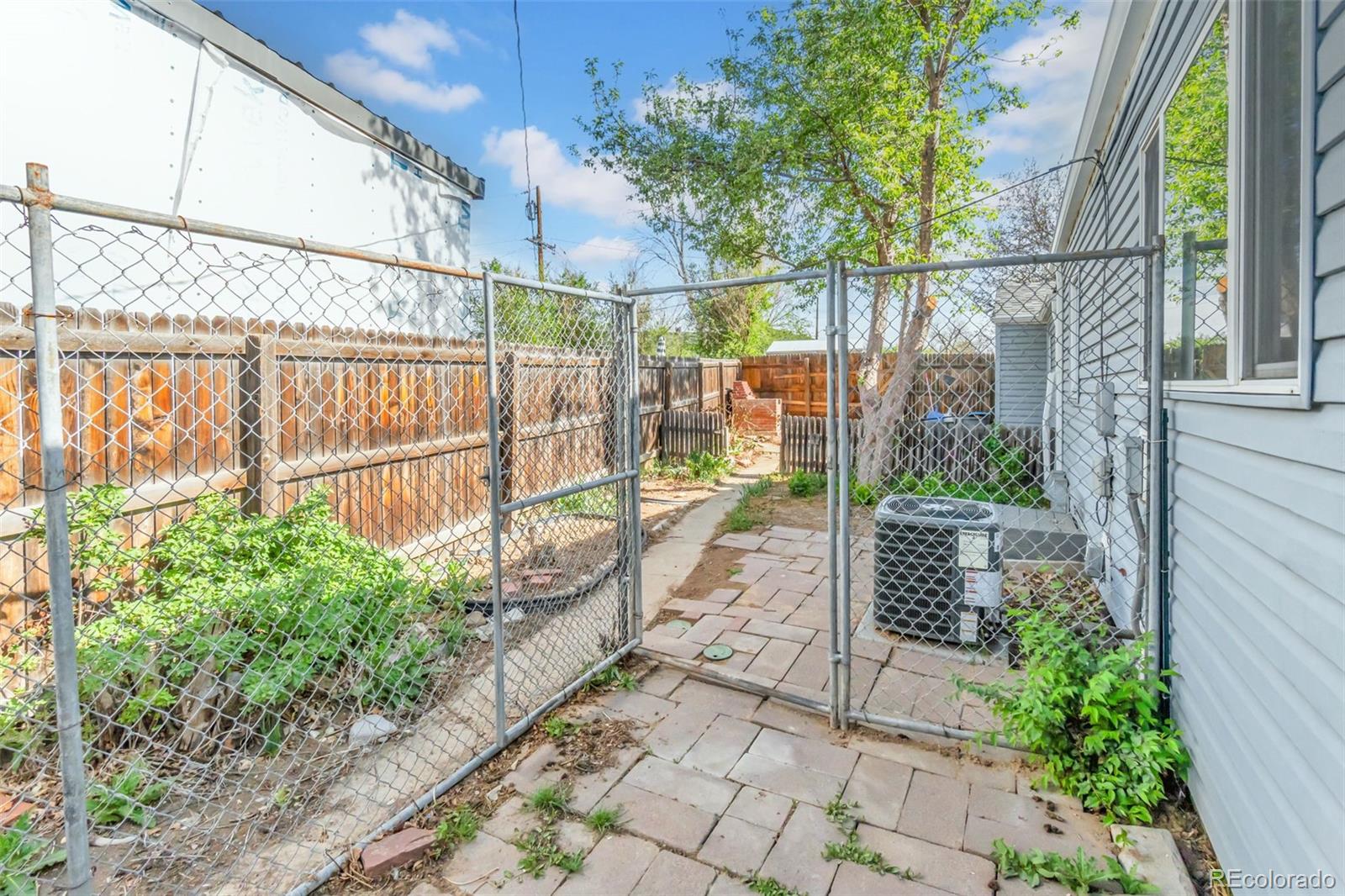 1201 Hanover Street Aurora CO 80010