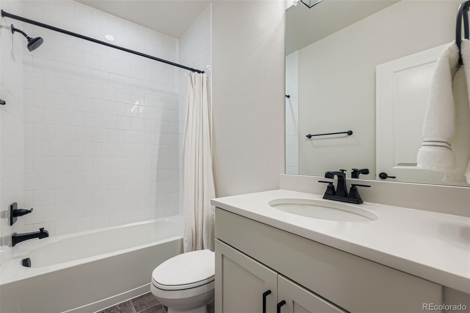 3391 N Haleyville Court Aurora CO 80019