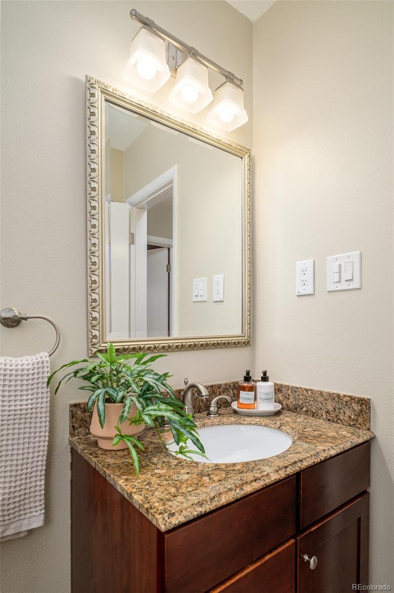 2432 S Kearney Street Denver CO 80222