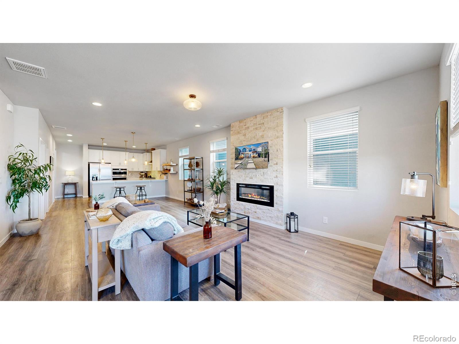 1083 Mountain Drive Longmont CO 80503