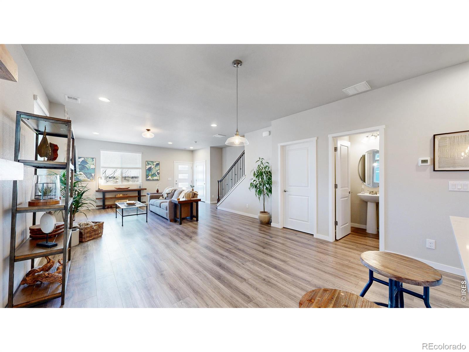 1083 Mountain Drive Longmont CO 80503