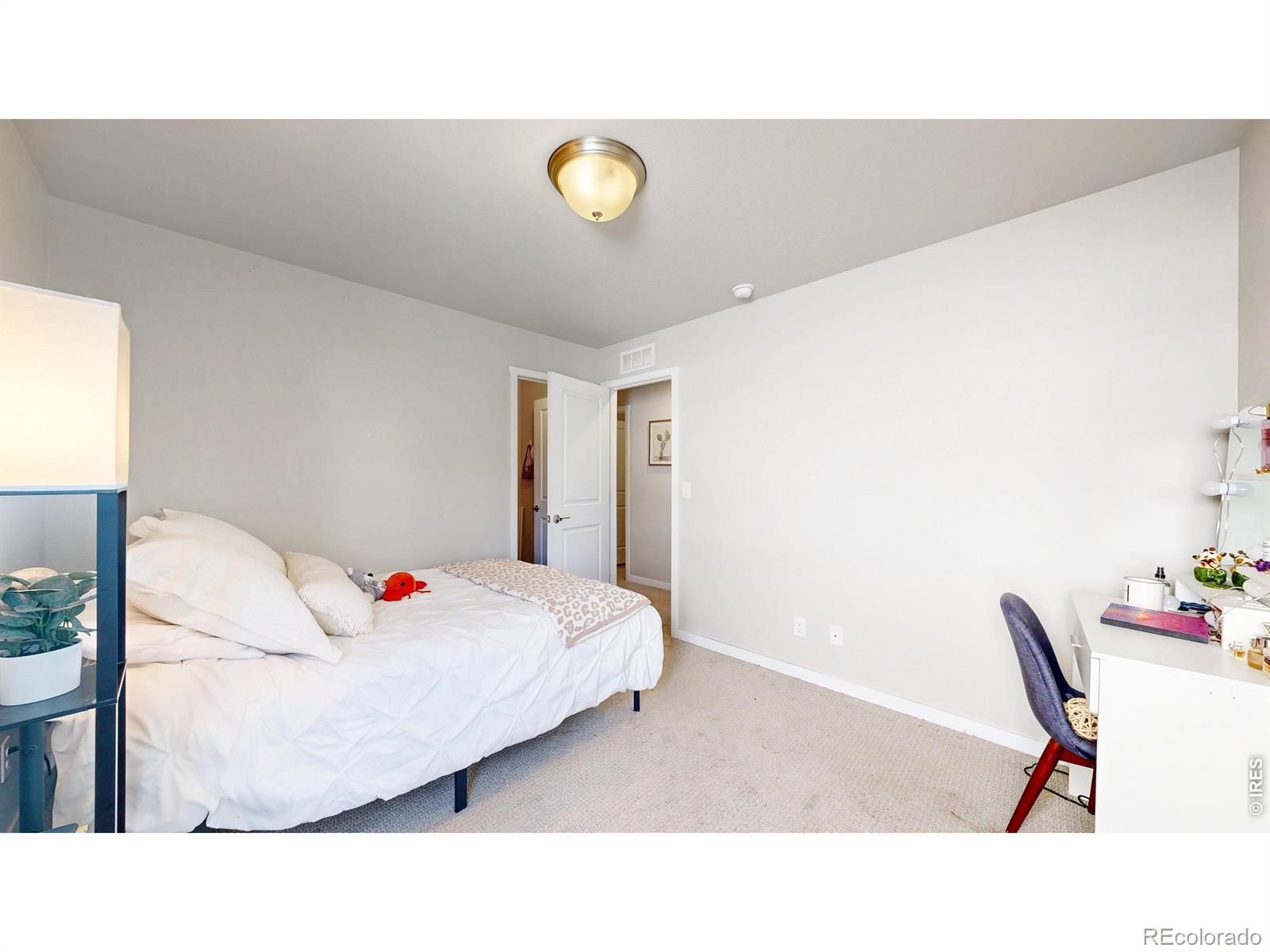 1083 Mountain Drive Longmont CO 80503