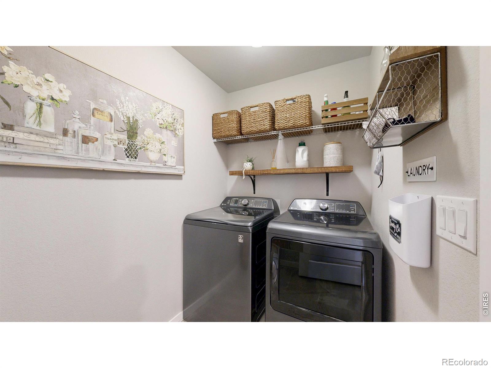 1083 Mountain Drive Longmont CO 80503