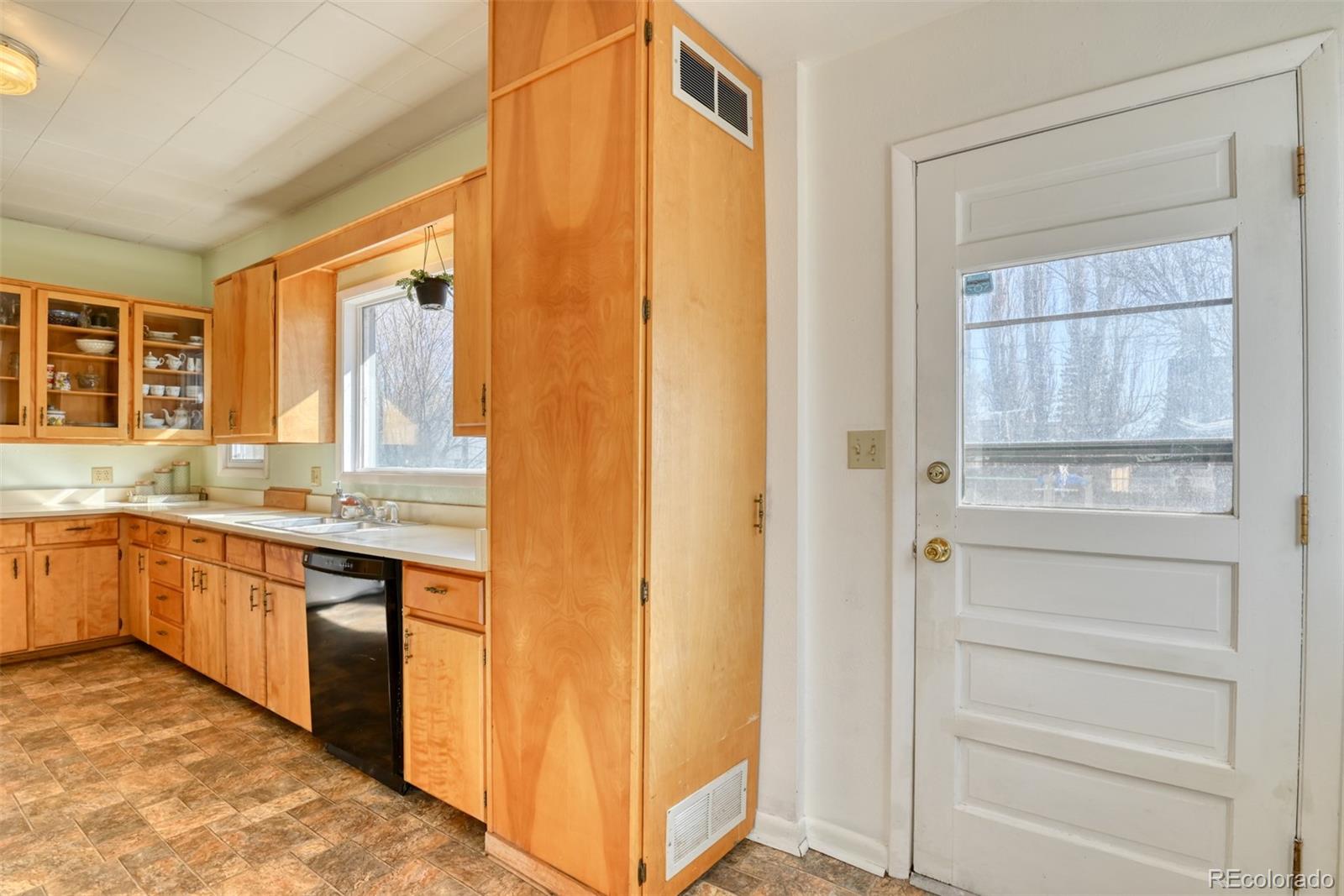 250 Davis Monte Vista CO 81144