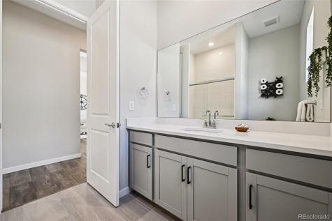 8735 S Quemoy Street Aurora CO 80016