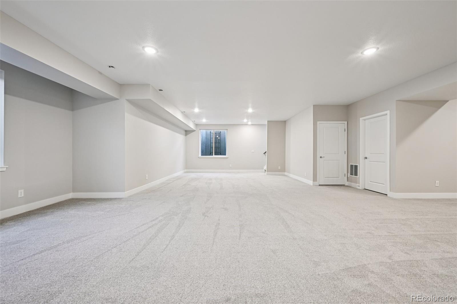8735 S Quemoy Street Aurora CO 80016