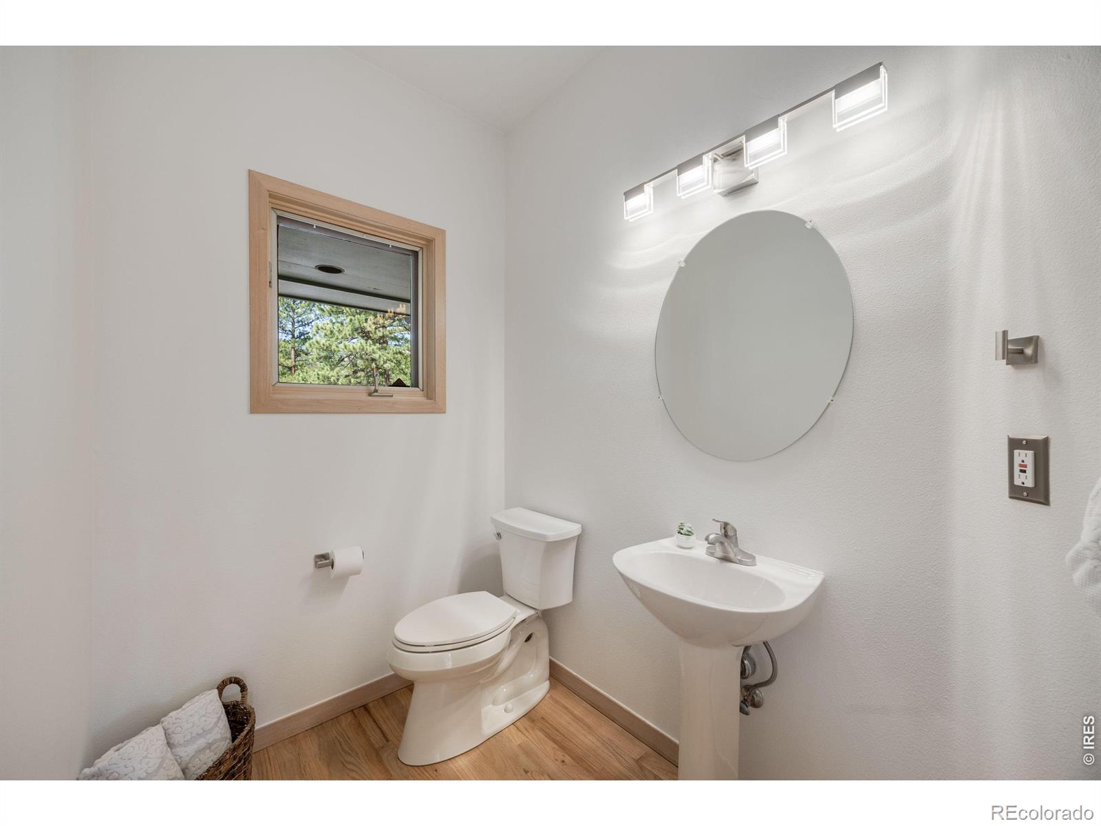 191 Alaska Road Boulder CO 80302