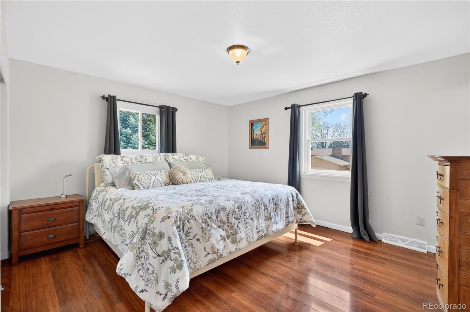 5389 W Hinsdale Avenue Littleton CO 80128