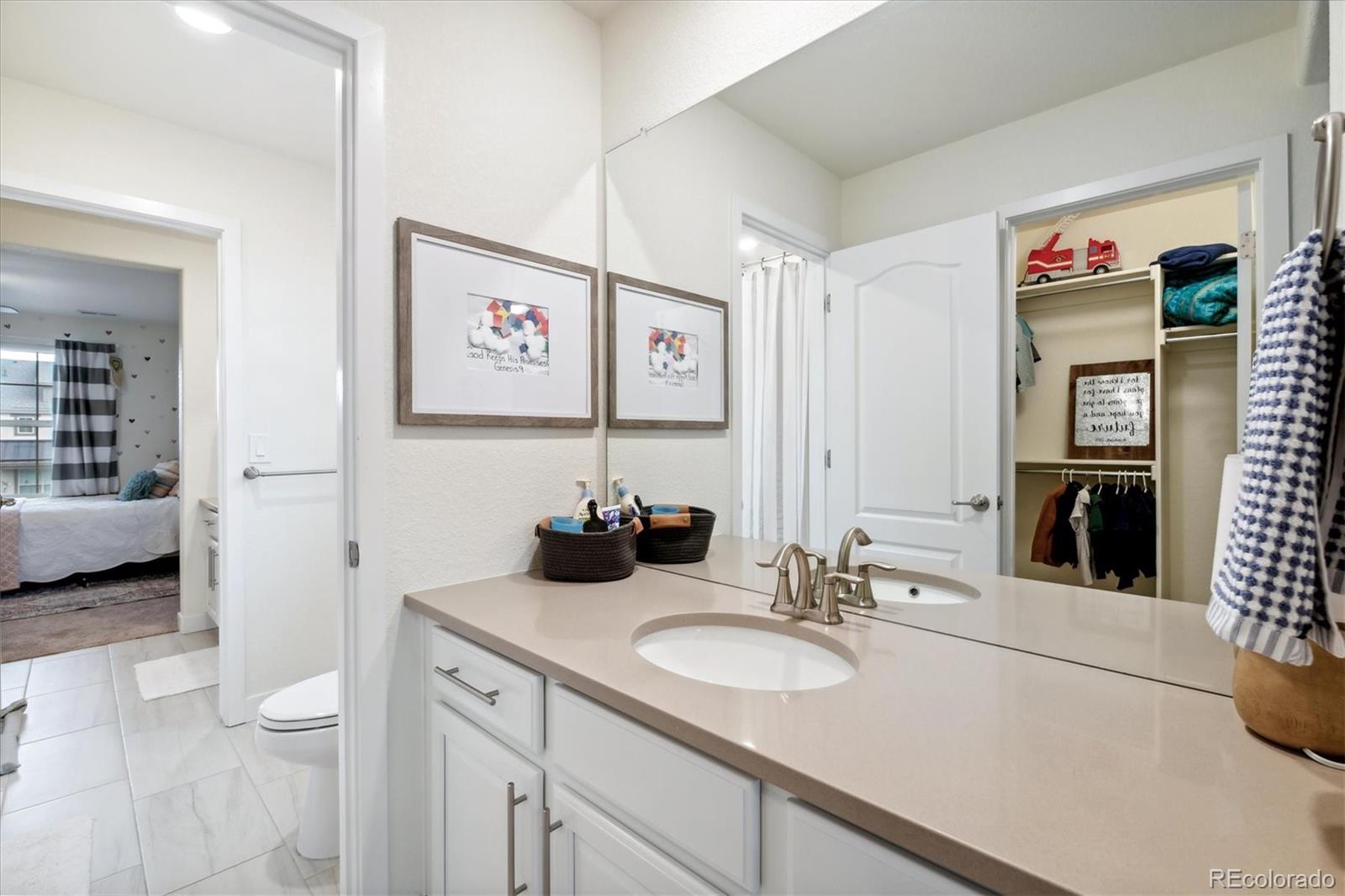8107 Arapahoe Peak Street Littleton CO 80125
