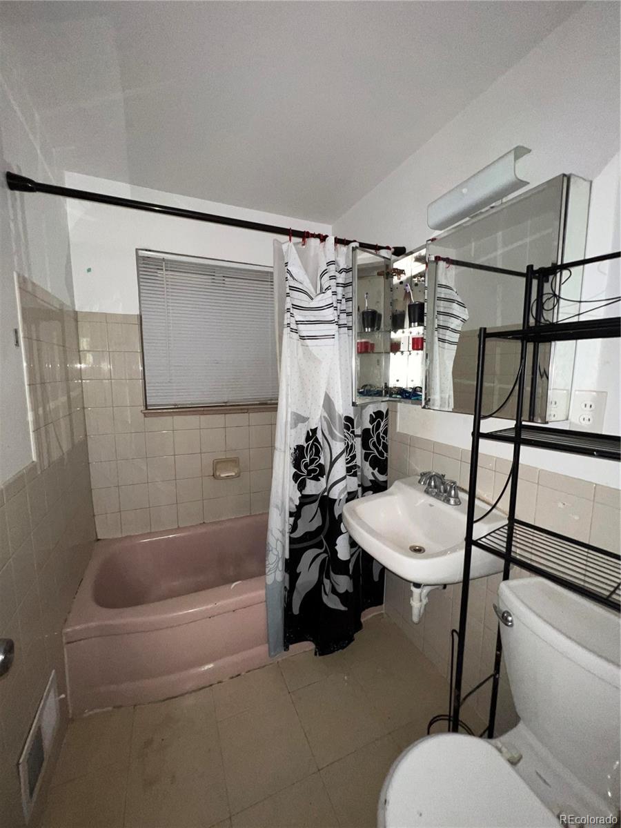 3148 Quentin Street Aurora CO 80011