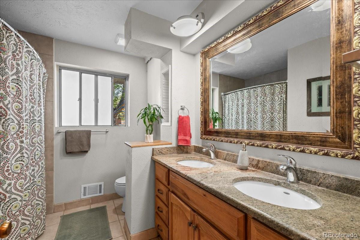 40 Skyline Drive Wheat Ridge CO 80215