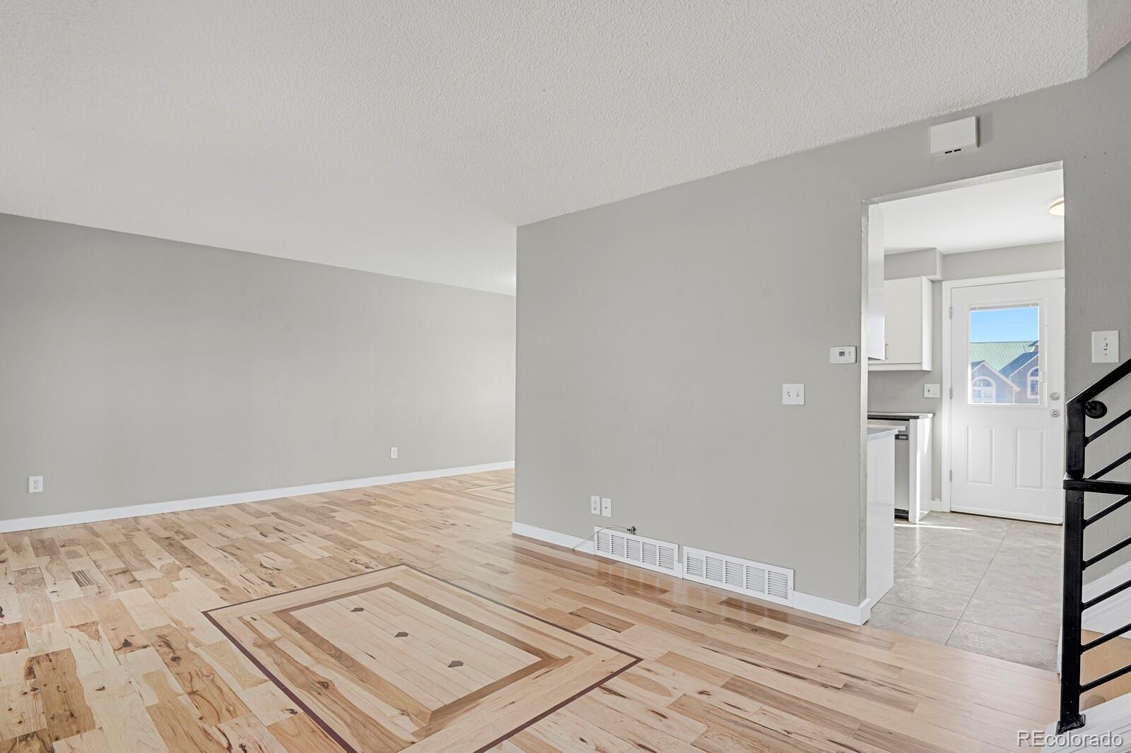 7686 S Garland Street Littleton CO 80128