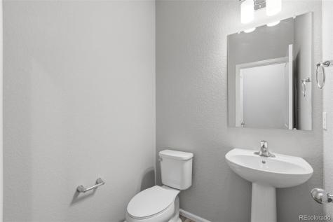 5483 N Elk Street Aurora CO 80019