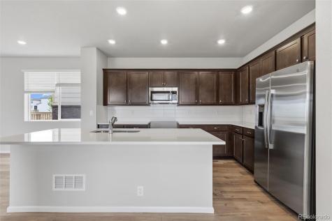 5483 N Elk Street Aurora CO 80019