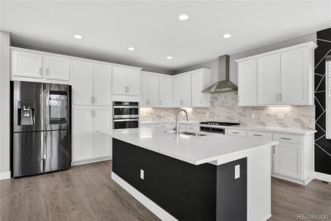 127 N Oak Hill Way Aurora CO 80018