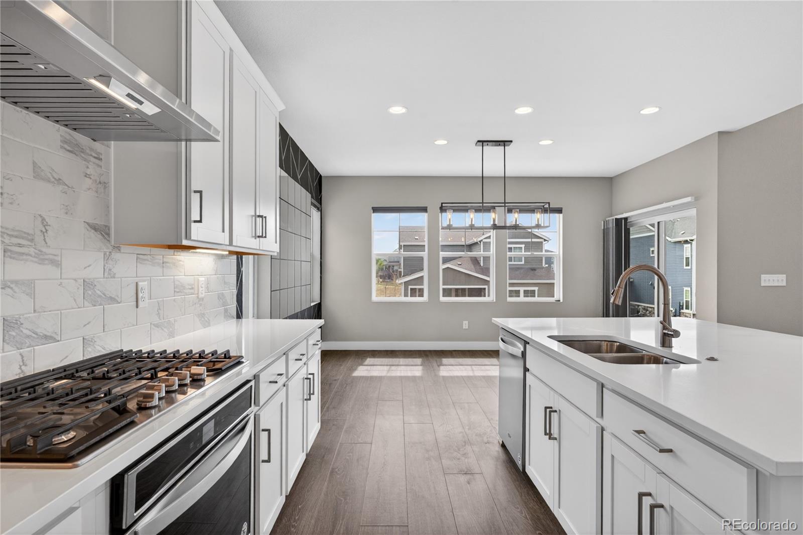 127 N Oak Hill Way Aurora CO 80018