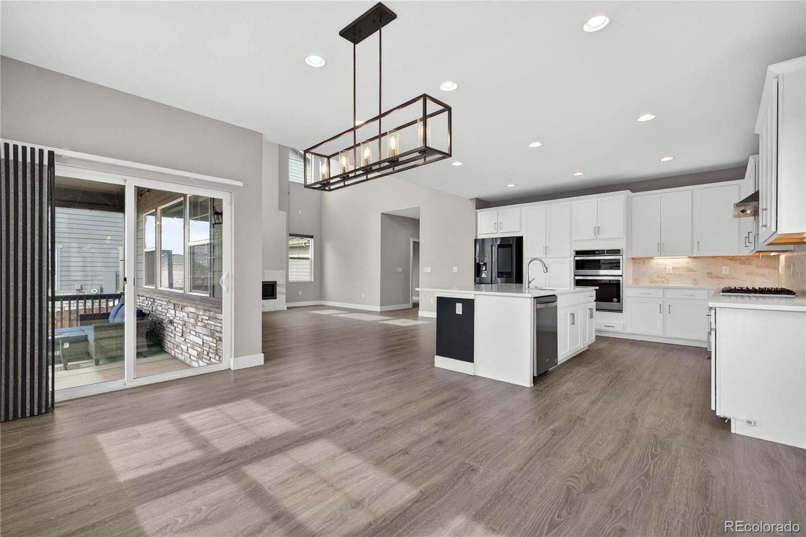 127 N Oak Hill Way Aurora CO 80018
