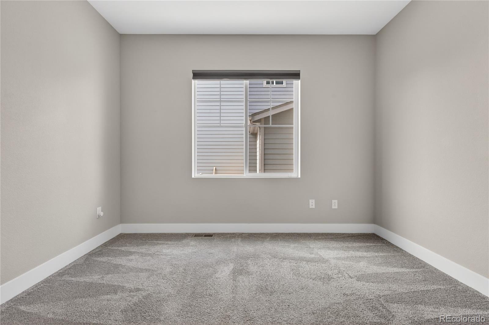127 N Oak Hill Way Aurora CO 80018