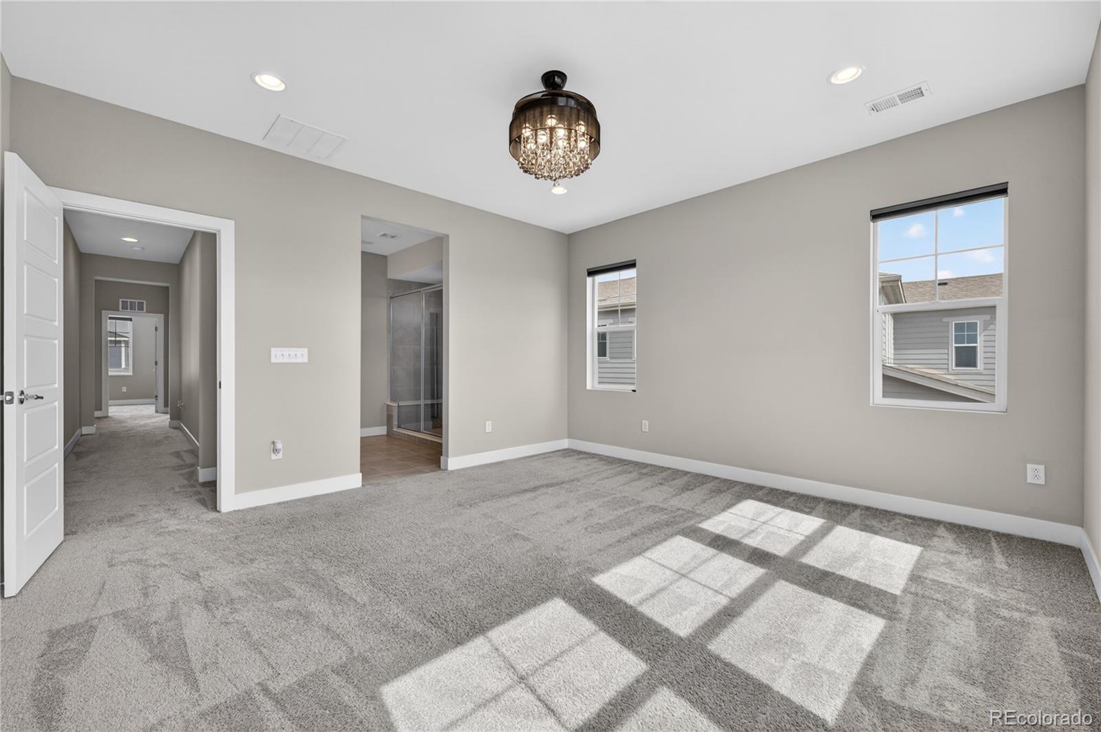 127 N Oak Hill Way Aurora CO 80018