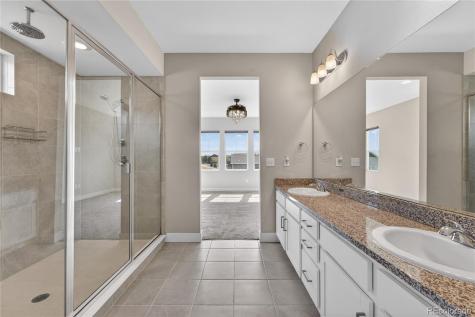 127 N Oak Hill Way Aurora CO 80018