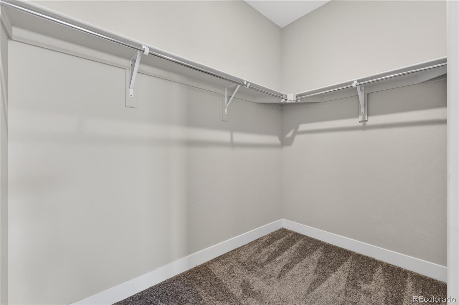 127 N Oak Hill Way Aurora CO 80018