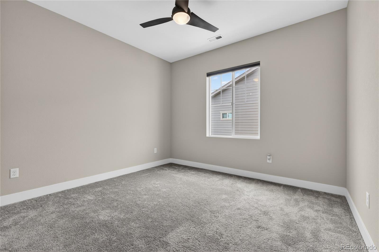 127 N Oak Hill Way Aurora CO 80018