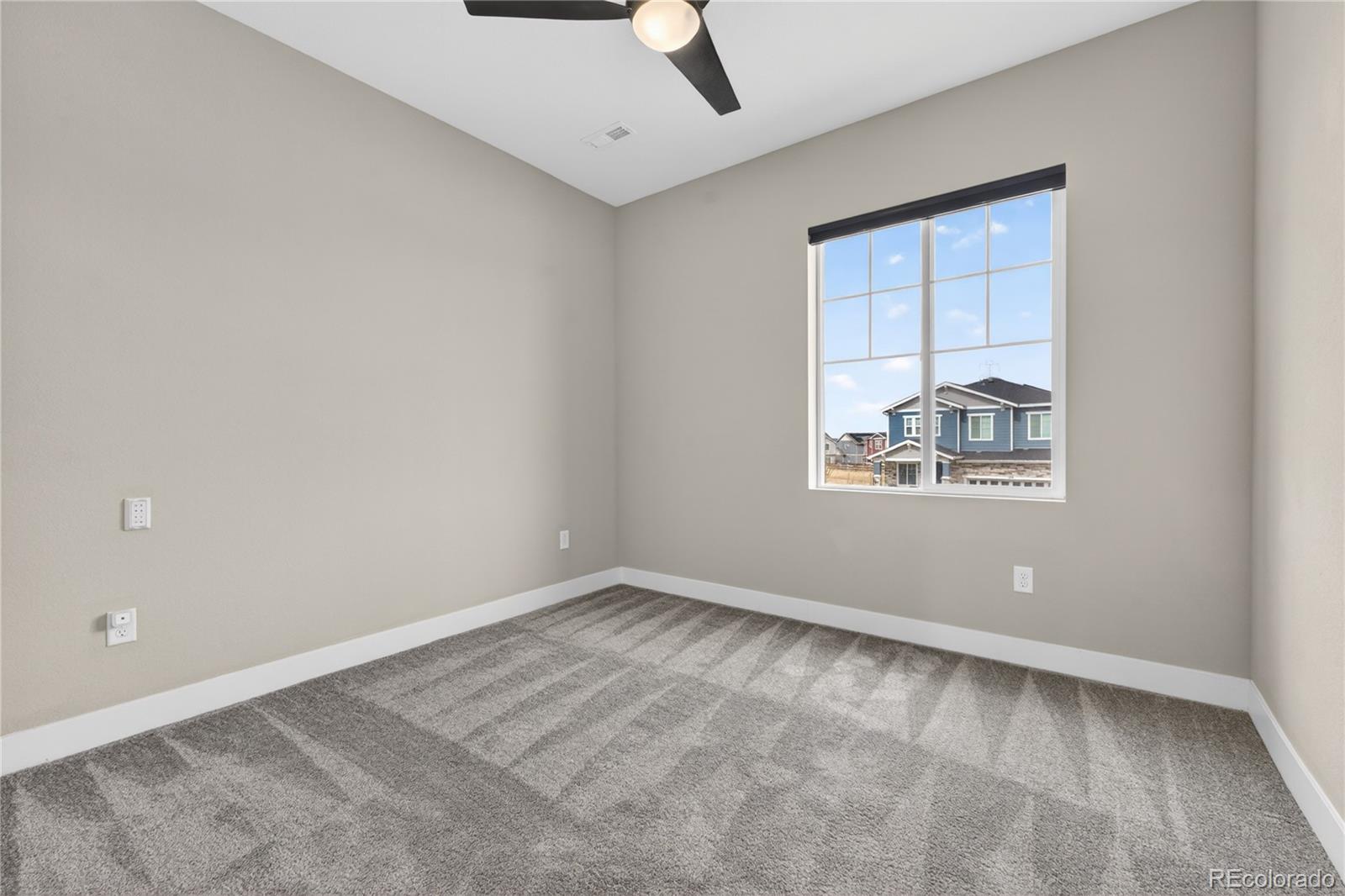 127 N Oak Hill Way Aurora CO 80018