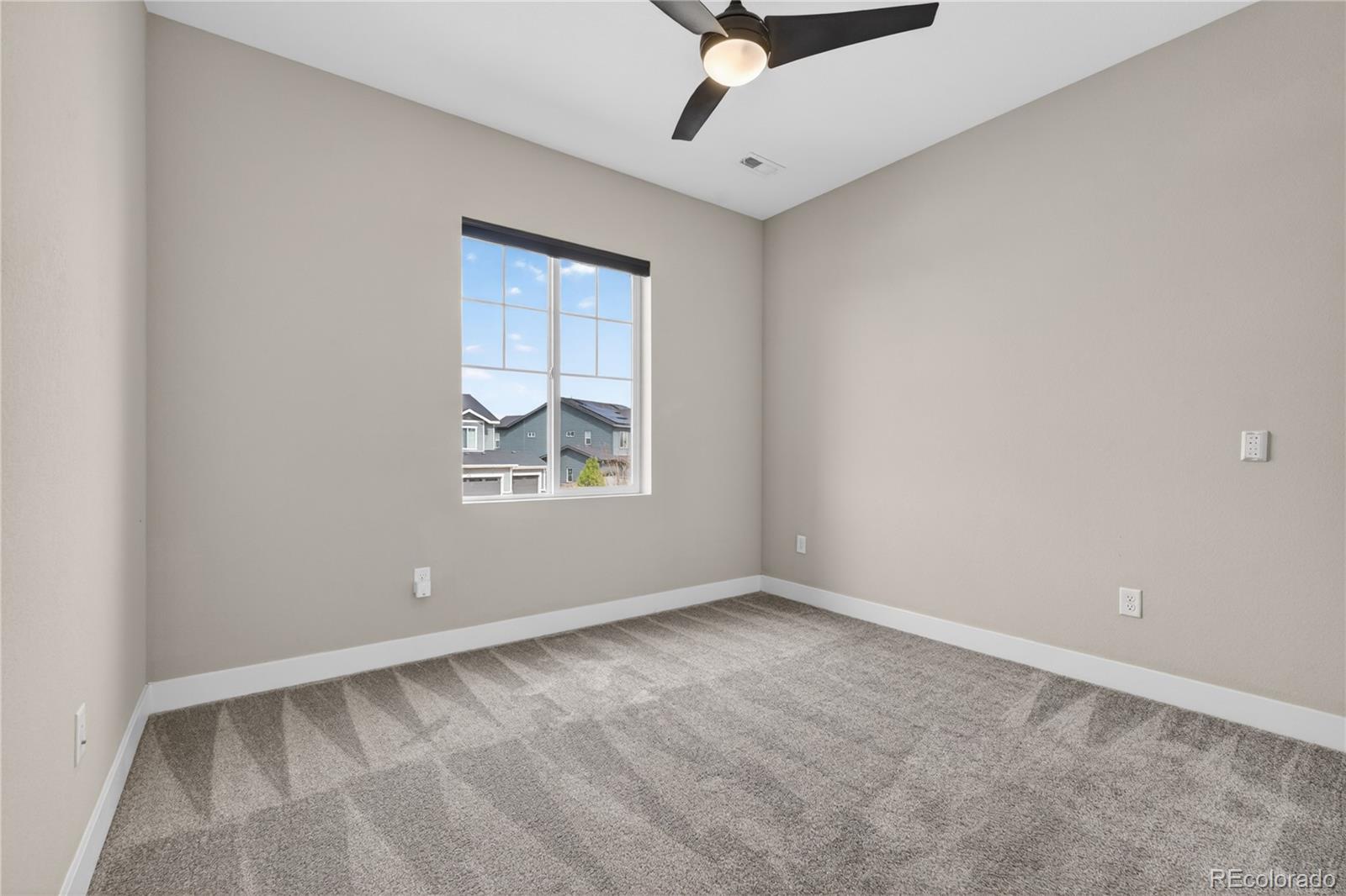 127 N Oak Hill Way Aurora CO 80018