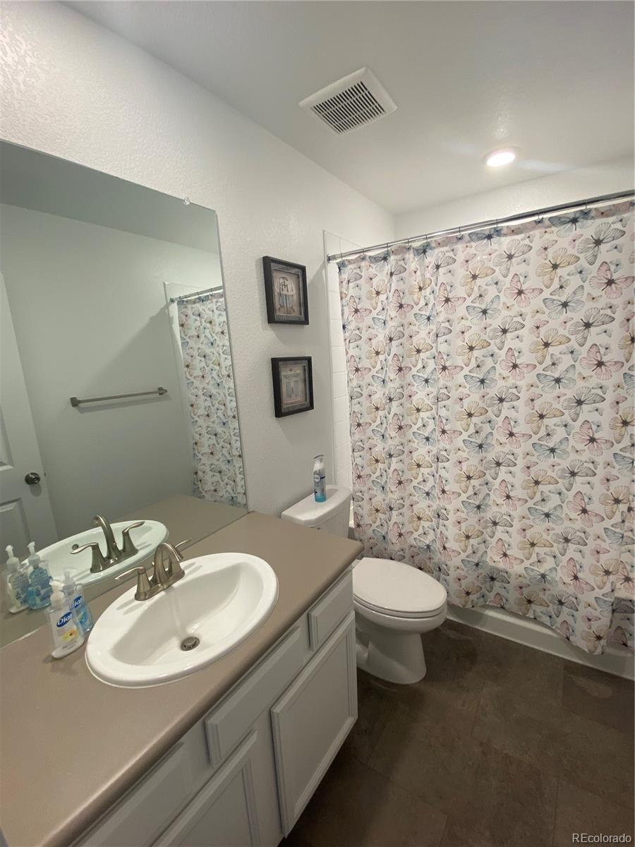 9512 Richfield Street Commerce City CO 80022