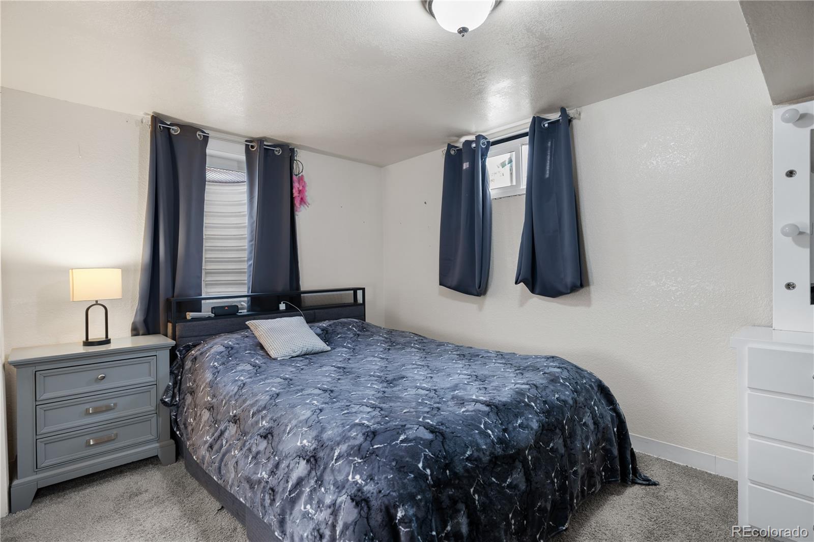 1093 S Holland Street Lakewood CO 80226