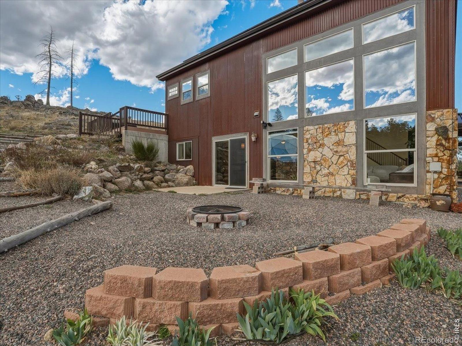 2565 Davis Ranch Road Bellvue CO 80512
