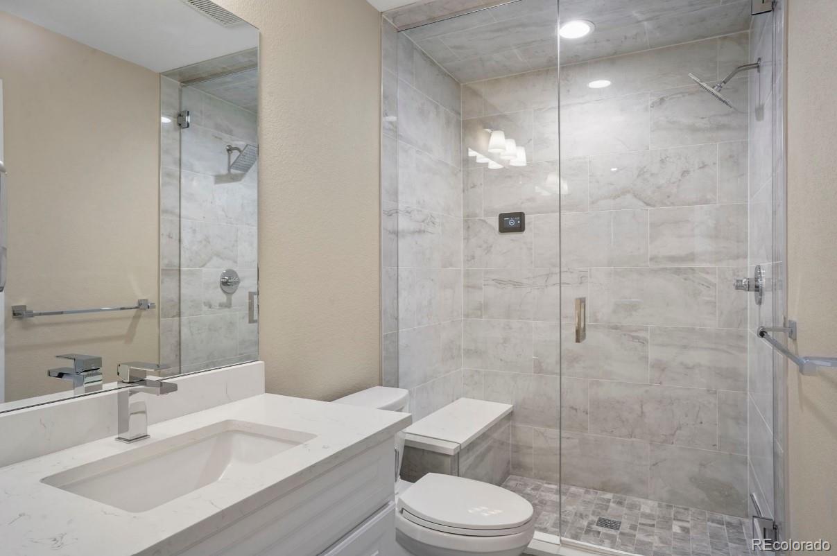 15525 W La Salle Avenue Lakewood CO 80228