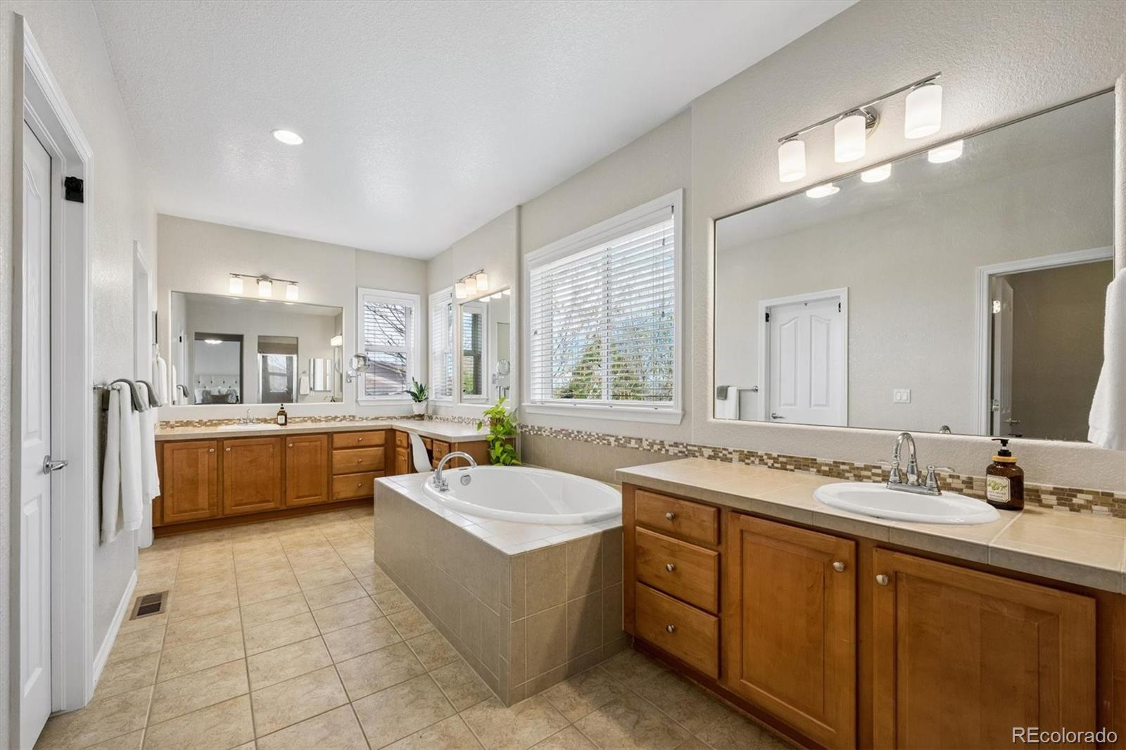 2677 Pemberly Avenue Highlands Ranch CO 80126