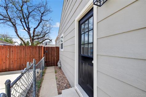 920 Moline Street Aurora CO 80010
