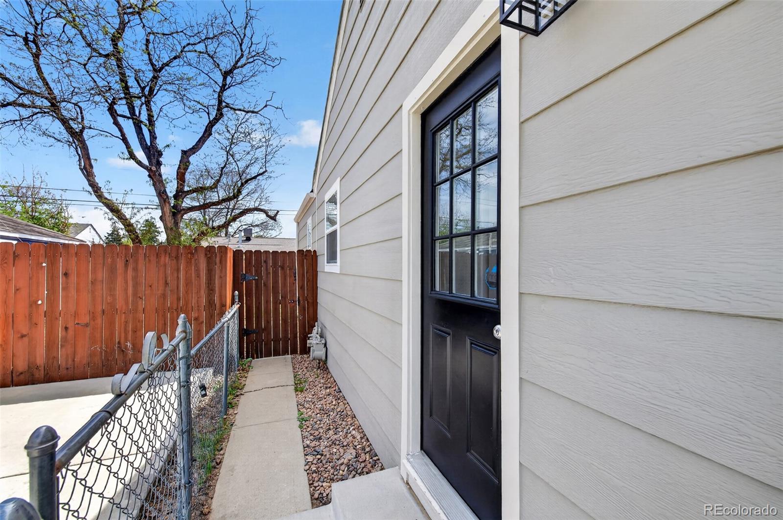 920 Moline Street Aurora CO 80010