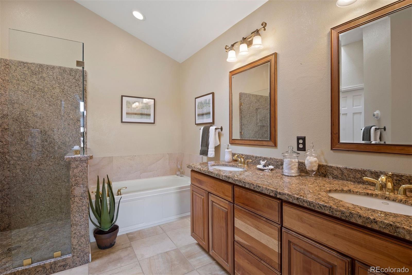 10 Roder Gate Lane Castle Pines CO 80108