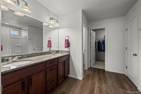 2025 S Danube Way Aurora CO 80013