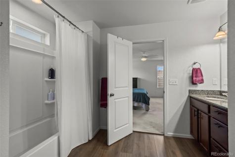 2025 S Danube Way Aurora CO 80013