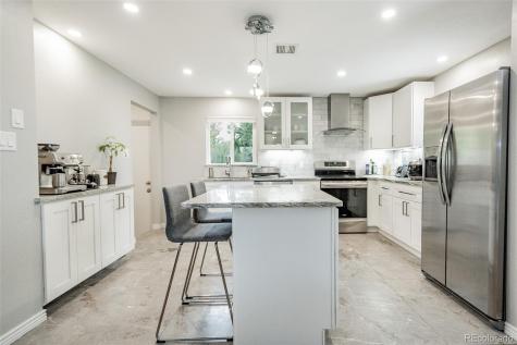 2569 E Cresthill Avenue Centennial CO 80121