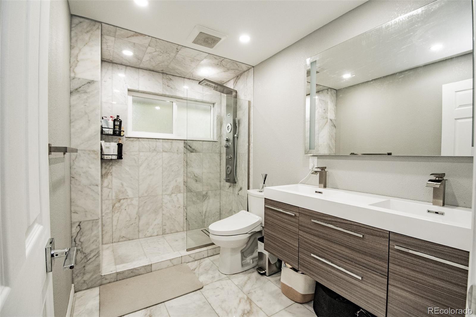 2569 E Cresthill Avenue Centennial CO 80121