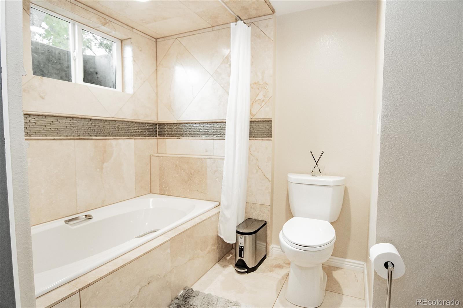 2569 E Cresthill Avenue Centennial CO 80121